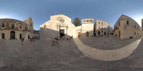 Otranto panoramica a 360° della Cattedrale con il mosaico di Pantaleone